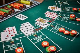 Antarmuka aplikasi meja wd menampilkan pasar sportsbook Liga 1 dan live dealer